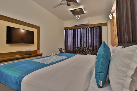Super OYO Hotel Siddharth Inn Hotel in Gandhinagar