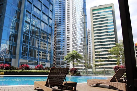 CSuites at Two Central Residences Apartment hotel in Pasay