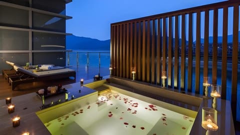 Crowne Plaza Hangzhou Thousand Island Lake Vacation rental in Hangzhou