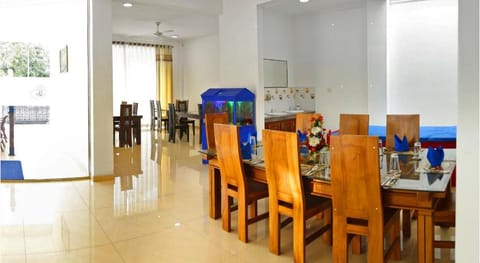 Ronaka Airport Transit Hotel Vacation rental in Negombo