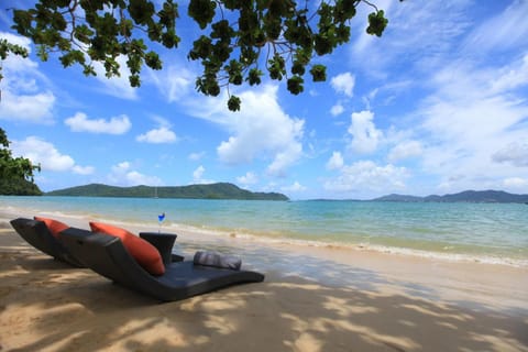 My Beach Resort - SHA Extra Plus Resort in Wichit