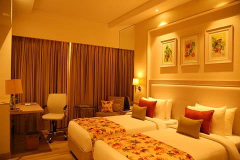 EFCEE Sarovar Portico Hotel in Gujarat
