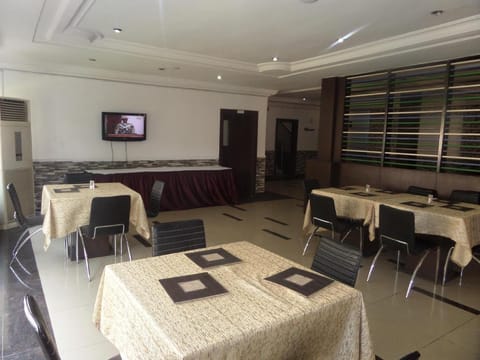 Savannah Suites Gwarimpa Hotel in Abuja