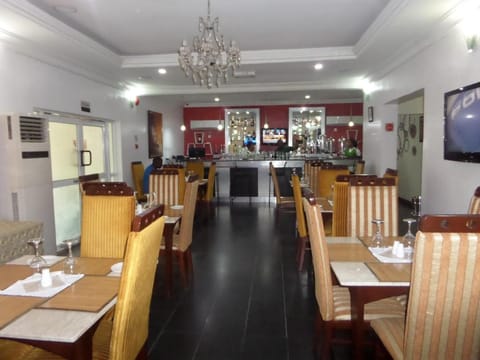 Adna Hotel Limited Bed and Breakfast in Lagos
