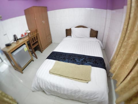 Capitol 3 guest house Vacation rental in Phnom Penh Province