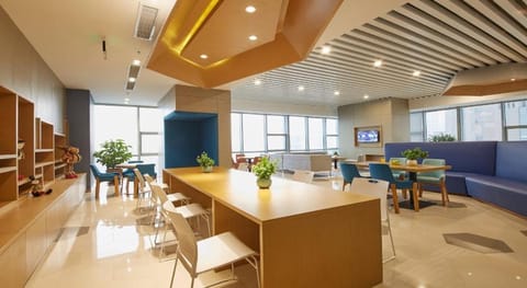 Holiday Inn Express PANJIN DOWNTOWN Vacation rental in Liaoning