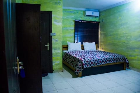 Glass House Suites Annex Hotel in Lagos