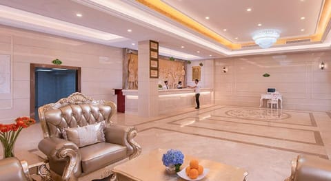 Vienna Hotel Shenzhen Bao'an Xin'an Wanda Plaza Vacation rental in Shenzhen