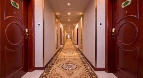 Vienna Hotel Shenzhen Bao'an Xin'an Wanda Plaza Vacation rental in Shenzhen