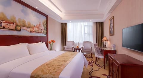 Vienna Hotel Shenzhen Bao'an Xin'an Wanda Plaza Vacation rental in Shenzhen