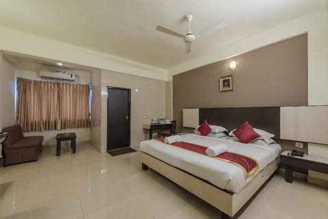 Hotel Roopa Hotel in Mangaluru