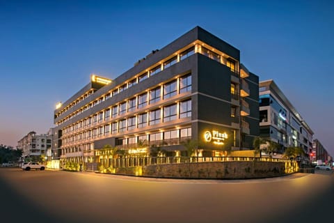 Prominent Corporate Residency hotel in Gandhinagar