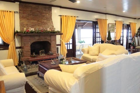 F8 Inn (formerly F8 Bed and Breakfast) Vacation rental in Tagaytay