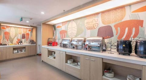 Hanting Hotel Wuhan Xinhua Road Xiehe Hospital Vacation rental in Wuhan