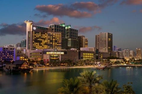Beach Rotana - All Suites Aparthotel in Abu Dhabi