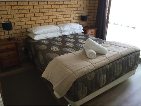 Bright Motor Inn Vacation rental in Porepunkah