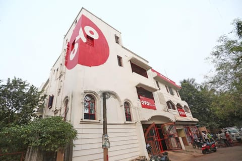 OYO Near Kalinga Hospital Hotel in Bhubaneswar