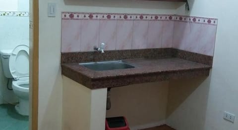 Budget Studio Unit in Makati Vacation rental in Pasay