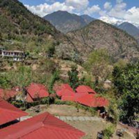 Himalayan Comforts Resort in Uttarakhand