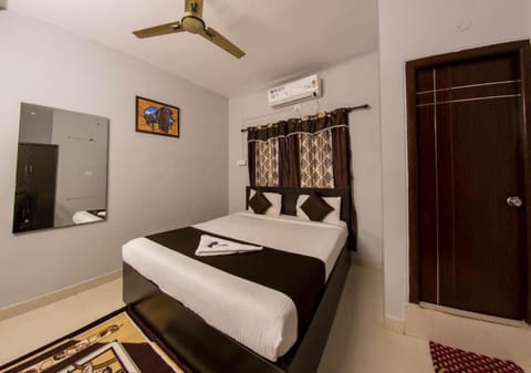 QUBE INN Hotel in Hyderabad