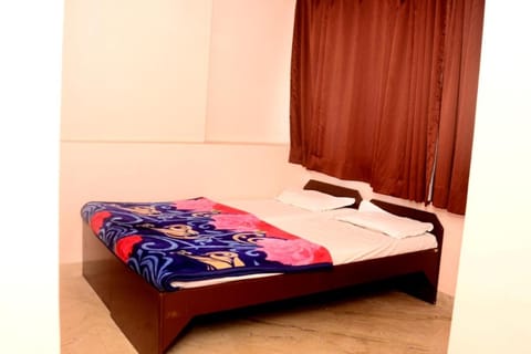 Hotel Parag Hotel in Pune