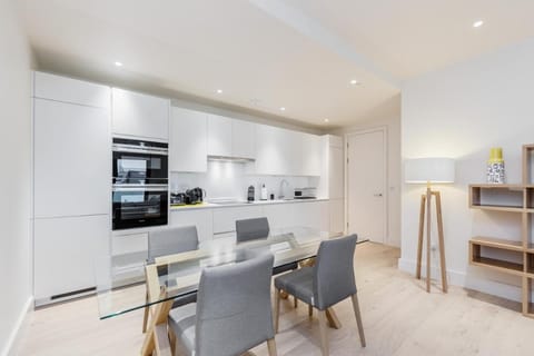 StayLux Waterloo Vacation rental in London Borough of Southwark