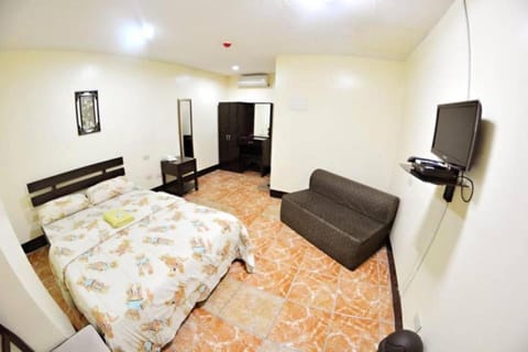 Honey Hunt House Vacation rental in Lapu-Lapu City