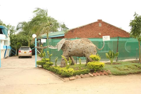 Luna Lodge Urlaubsunterkunft in Zimbabwe
