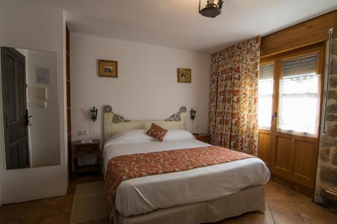 Posada y Apartamentos Trebuesto de Guriezo Vacation rental in Cantabria