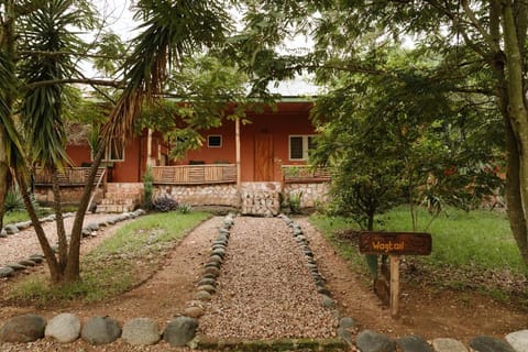 Simba Safari Camp Lodge in Uganda