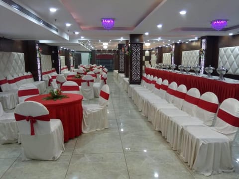 Hotel SS Grand Vacation rental in Lucknow