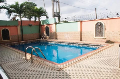 Alfoscar Hotel & Suites Hotel in Lagos