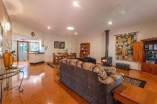 Birds 'n' Bloom Cottages Alquiler vacacional in Yungaburra