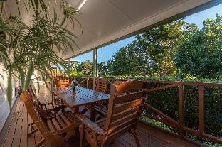 Birds 'n' Bloom Cottages Alquiler vacacional in Yungaburra