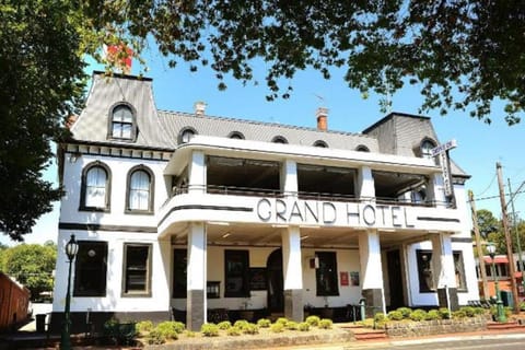 Grand Hotel Healesville Vacation rental in Healesville