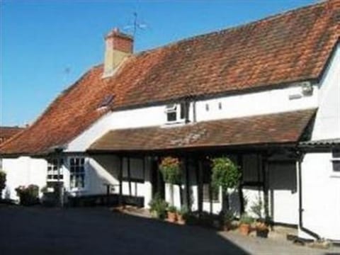 The George & Dragon Bed and Breakfast in Rowde