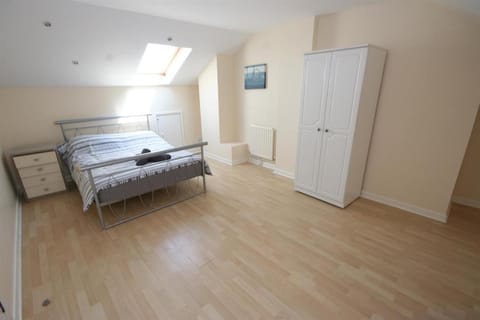 MARLEY MANSIONs APARTMENTS - KING ST REF : 10/3 Vacation rental in Wallasey