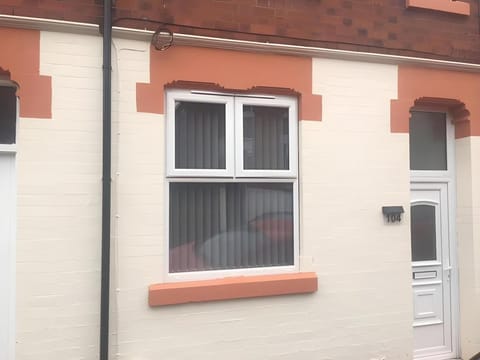 Town House @ Richmond St Vacation rental in Stoke-on-Trent