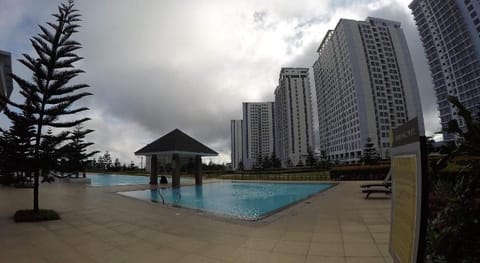 WIND RESIDENCES BY BEA AND RM Vacation rental in Tagaytay