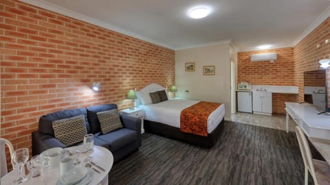 Country Gardens Motor Inn Vacation rental in Cowra