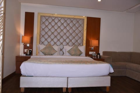 Hotel Meadows Vacation rental in Varanasi