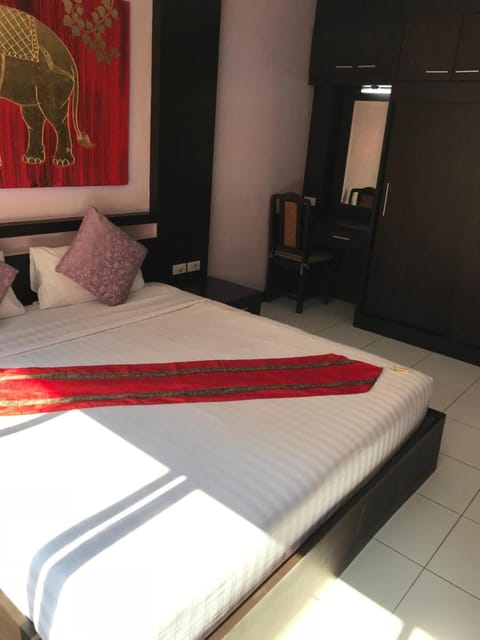 ZIP Lounge & Apartments Hotel in Pattaya City