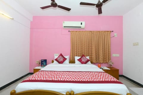 OYO Grand Residency Hotel in Chennai