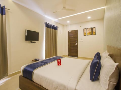 Treebo Trend SSR Royal Suites Hotel in Hyderabad