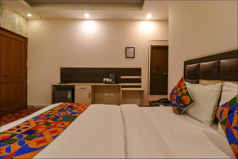 FabHotel Nirvana Suites Hotel in Noida