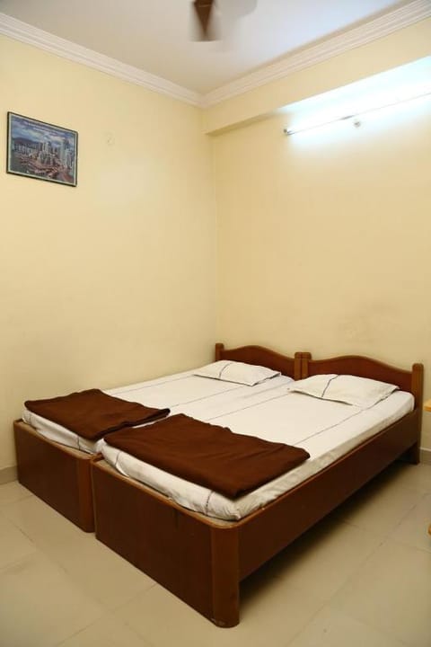 Sai sri Krishna Deluxe Lodge Vacation rental in Secunderabad