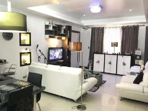 Private Room for 12Pax Condominio in Quezon City