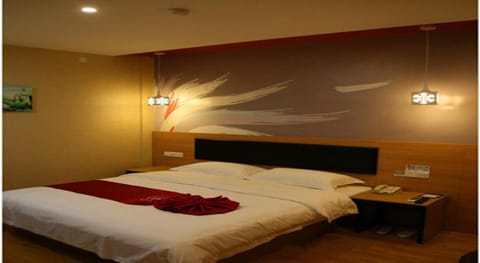 Thank Inn Hotel Shandong Qingdao High-Speed Railway West Station Vacation rental in Qingdao