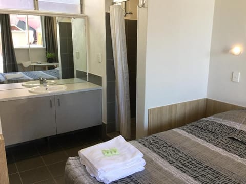 Northside Hotel Albury Vacation rental in Albury