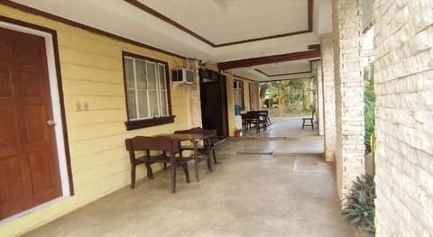 La Gracia Apartelle Vacation rental in Tagaytay